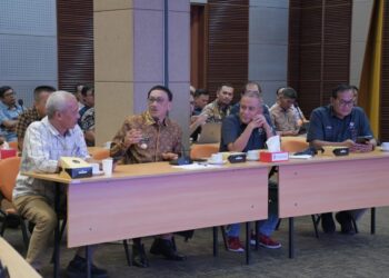 Bupati Pessel Tinjau Inovasi Semen Padang, Jajaki Kolaborasi Pascabencana dan Pengelolaan Sampah