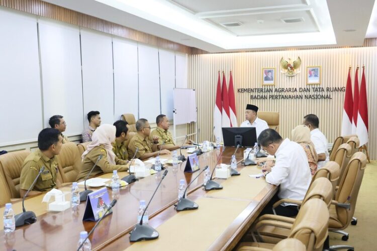Menteri Nusron