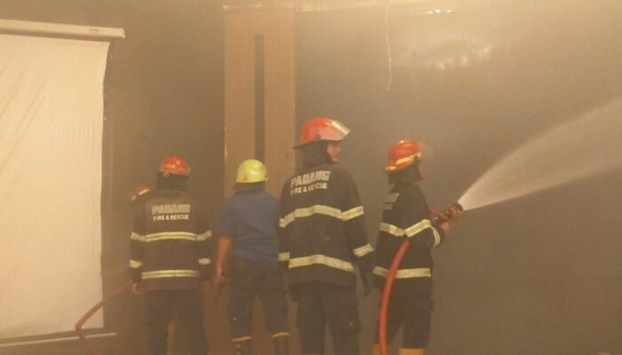 Kebakaran di Hotel Axana Padang, Kerugian Capai Rp400 Juta