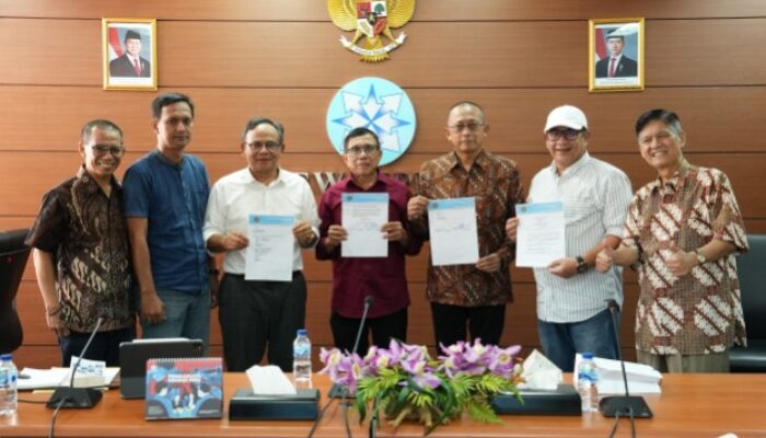 Disaksikan Dewan Pers, Hendry Ch Bangun dan Zulmansyah Akhirnya Tandatangani Panitia Bersama Kongres Persatuan