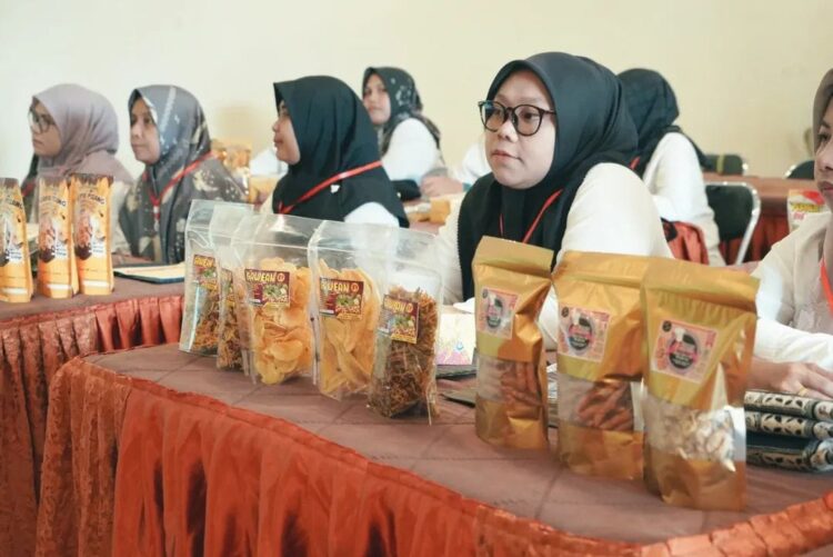 Pemerintah Kabupaten Solok Selatan terus mendorong pelaku UMKM dan IKM untuk naik kelas. IST