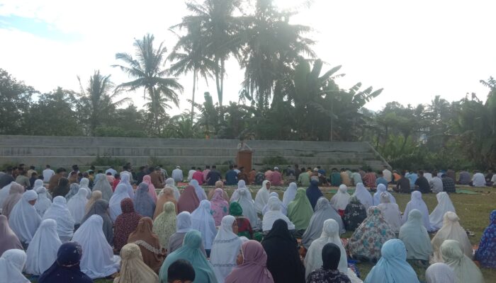 Masyarakat Nagari Batu Balang Gelar Salat Istisqa Minta Turun Hujan