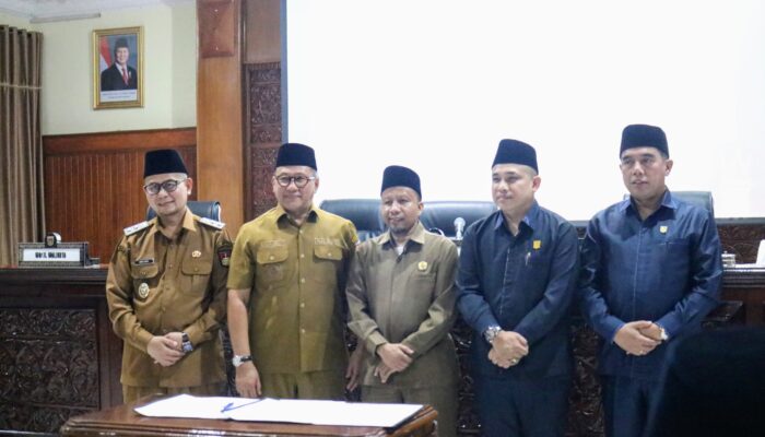 Pemko Bukittinggi Sampaikan Hantaran Rancangan Perubahan KUA PPAS APBD Tahun Anggaran 2025