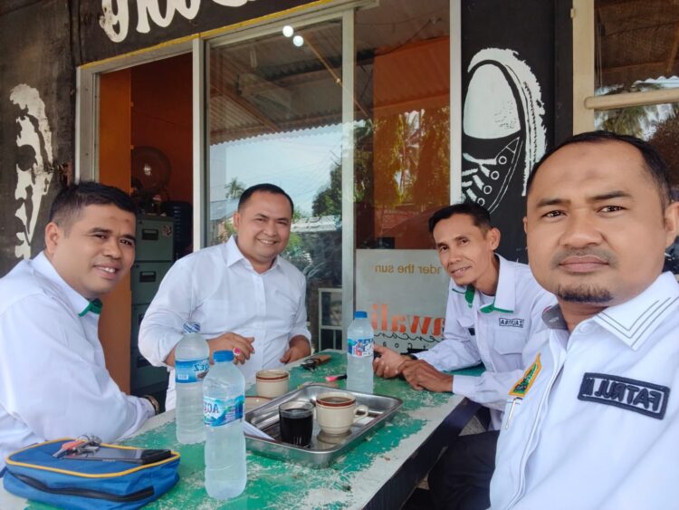 Legislator PKB Kawal Program “Buat Kesan Manis” di Lubuk Kilangan. IST