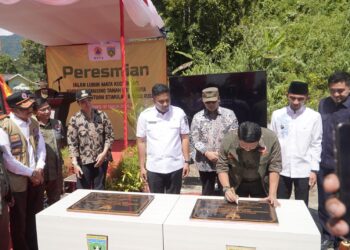 Kepala BNPB Resmikan Jalan Lubuk Mata Kucing 