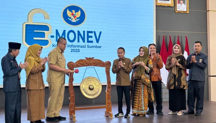 Sekdaprov Sumbar Targetkan 30 Persen OPD Raih Predikat Informatif di Monev KIP 2025