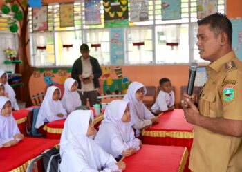 Bupati Solok Cek Langsung Makan Bergizi Gratis Perdana 