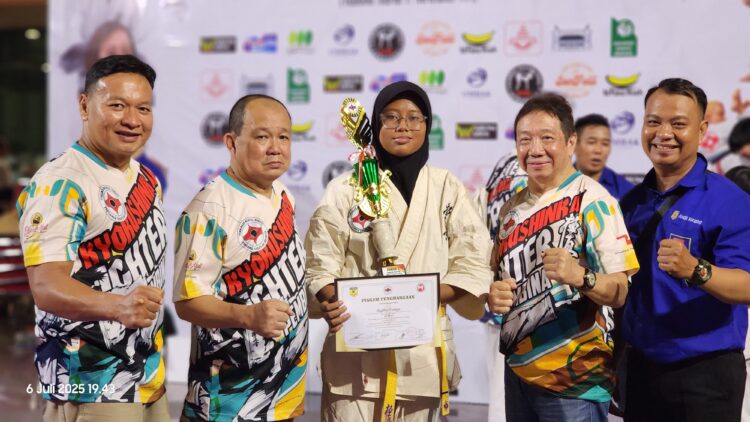 Dojo HBT Padang juara nasional wakili Sumbar di Semarang. IST