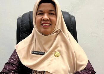 Pembagian Seragam SD Gratis di Pariaman Diundur