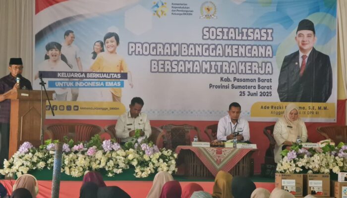 Anggota DPR RI Ade Reski Pratama Edukasi Masyarakat Pasbar soal Hidup Sehat