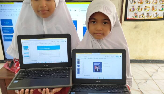 17 Sekolah Terpencil di Dharmasraya Kini Tersambung Internet Berkat Teknologi Starlink