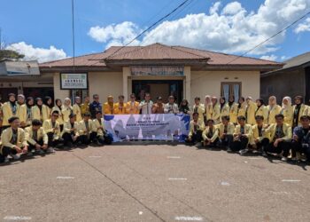 Mahasiswa KKN UNP Dorong Transformasi Hijau di Nagari Tabek Panjang