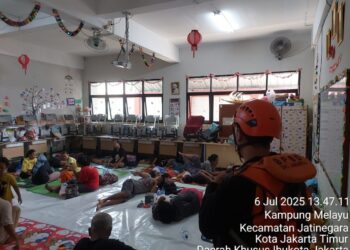 Terpantau 50 Titik Genangan di Jakarta, Ratusan Jiwa Mengungsi