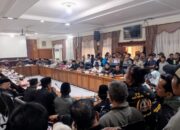 Polemik SPMB di Bukittinggi, SMAN 5 Digembok Warga