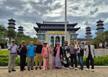 Melawat ke Yunnan (9) : Berkunjung ke Masjid Raya Shadian