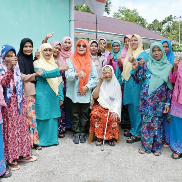 Kunjungan TP-PKK Agam didampingi PUTR dan Dinas Perkim Kabupaten Agam ke Nagari Baringin, Sabtu (5/7). IST