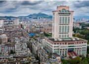 Sarapan di Padang, Makan Malam di Yunnan