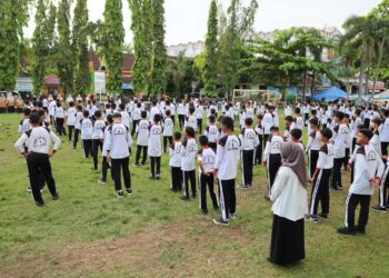 Meriahkan HAN 2025, Kota Pariaman Gelar Senam Massal di Sekolah