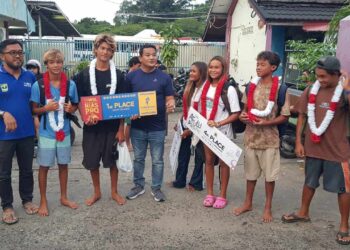 Kandidat Ketum KONI Sambut Juara Dunia Selancar