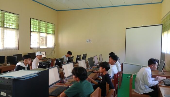 UPT SPNF SKB Pasaman Siapkan 45 Peserta Didik Paket C untuk ANBK Agustus 2025