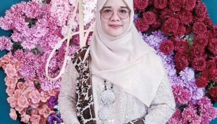 Fungsi Politik Wacana dalam Slogan-Slogan Cina