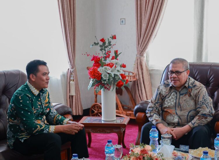 Ketua DPRD Provinsi Sumatera Barat (Sumbar) Muhidi melakukan kunjungan kerja ke Istana Bung Hatta di Kota Bukittinggi, Sabtu (28/6).IST