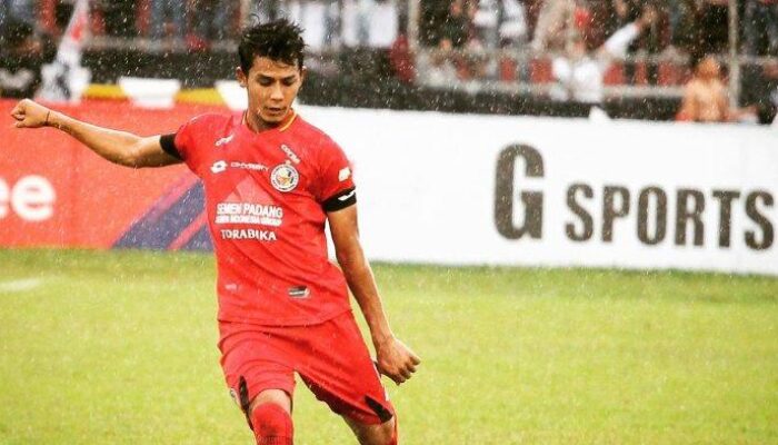 Semen Padang FC Resmi Pulangkan Leo Guntara, Perkuat Lini Belakang untuk BRI Super League