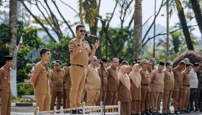 Bupati Khairunas Apresiasi Kinerja Firdaus Firman