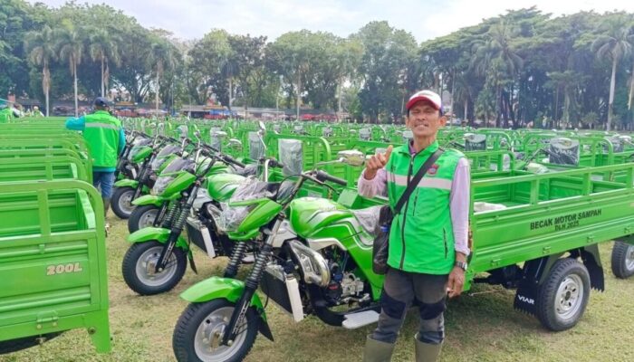 Lurah di Padang Monitoring Sampah Satu Jam Setelah Masuk Kantor