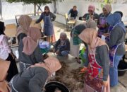 BNN Kabupaten Solok Gelar Bimtek Life Skill di Kawasan Rawan Narkoba, Peserta Dapat Pelatihan Membatik dan Membuat Keripik Talas