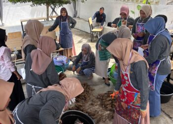 BNN Kabupaten Solok Gelar Bimtek Life Skill di Kawasan Rawan Narkoba, Peserta Dapat Pelatihan Membatik dan Membuat Keripik Talas