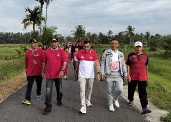 Jalan Santai Jantung Sehat Kecamatan VII Koto Warnai Semarak HUT RI ke-80