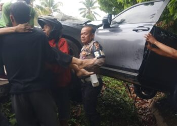 Diduga Sopir Mengalami Microsleep,Tiga Penumpang Luka-Luka