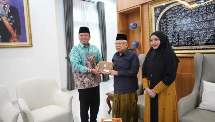 Wakili Pemerintah, Menteri Nusron Antar Undangan Upacara Peringatan HUT 80 Tahun Kemerdekaan RI untuk Wapres ke-13 K.H. Ma’ruf Amin