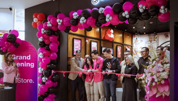Indosat Resmikan 3Store Medan Perintis dengan Konsep Modern Bergaya Anak Muda