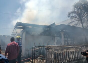 Rumah dan Motor Ludes Dilalap Sijago Merah di Jalan Azizi