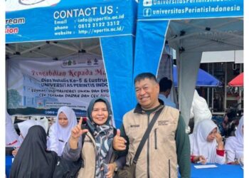 Edukasi Digitalisasi UMKM dan Ekonomi Kreatif, Cek Tekanan Darah, dan Cek Gula Darah