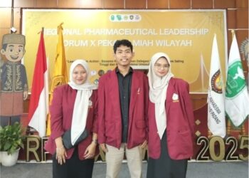 Mahasiswa Farmasi UM Sumatera Barat Raih Juara 1 Lomba Cerdas Cermat ISMAFARSI Sumatera II