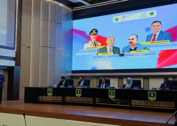 Pembicara dari Universitas Az-Zaitunah Hadir di Sumbar saat Seminar Internasional UISB