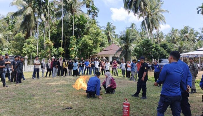 Satpol PP Damkar Padang Pariaman Sosialisasikan Pencegahan Kebakaran di Nagari Parit Malintag