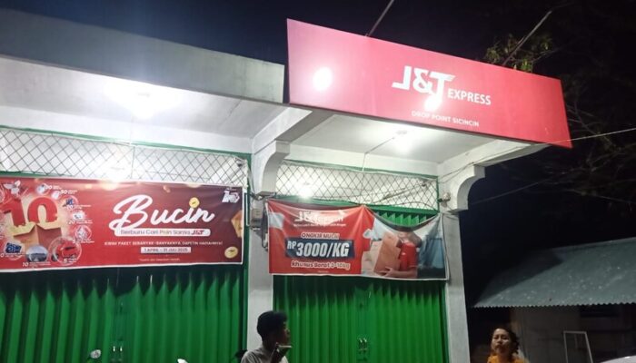 Pelayanan J&T Ekspress Sicincin Ricuh, Karyawan dan Pelanggan Nyaris Baku Hantam