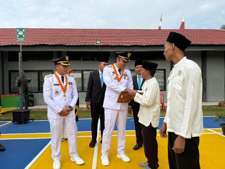 Bupati Sijunjung