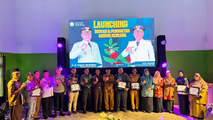 Launching Program Bangga Kencana di Kabupaten Bener Meriah, bersama Metranet, jajaran lintas instansi Polri dan TNI, Wakil Bupati Bener Meriah, serta BKKBN Provinsi Aceh, beberapa waktu yang lalu. IST