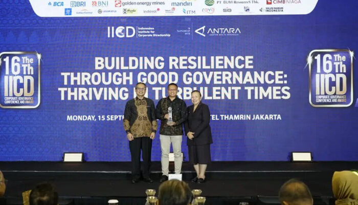 Telkom Raih Best State-Owned Enterprises (Big Cap) di 16th IICD Corporate Governance Award 2025