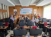 Pengabdian Masyarakat Politeknik Negeri Padang: Flowgorithm Permudah Guru SMA Ajarkan Algoritma