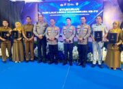 Kolaborasi Pers dan Polisi, Ketua PWI Sumbar Disematkan Penghargaan