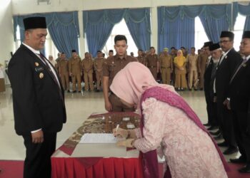 458 Anggota Bamus di Pasbar Diperpanjang Masa KerjanyaÂ