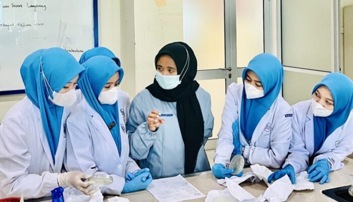 Inovasi Antijamur dari Limbah Tempurung Kelapa Diteliti Tim Feralab