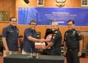 PT Semen Padang dan Bea Cukai Musnahkan Barang Ilegal Senilai Rp22 Miliar