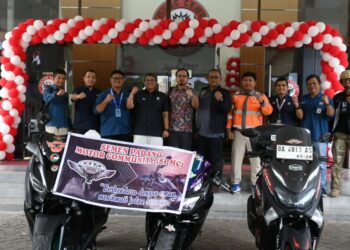 Bawa Misi Silaturahmi dan Survei Pasar, SPMC Touring ke Kuansing Saksikan Festival Pacu Jalur